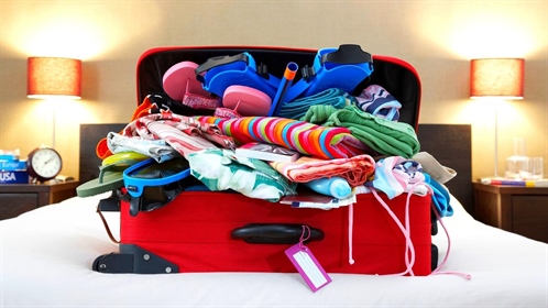 如何打包完美的行李箱：节省空间的技巧和方法